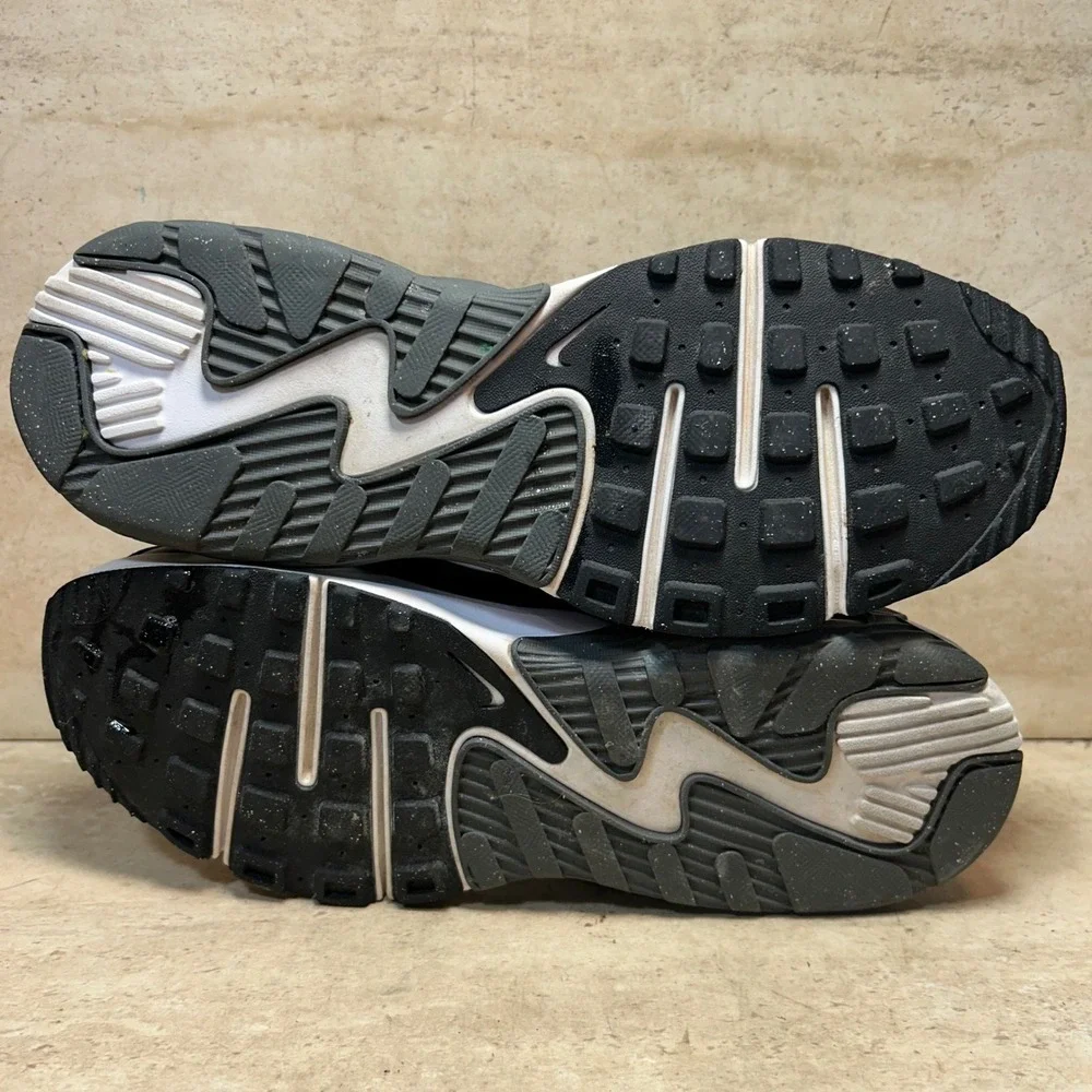 Nike Air Max Excee Mens 9.5‎ Black White Low Top Sneakers CD5432-003
